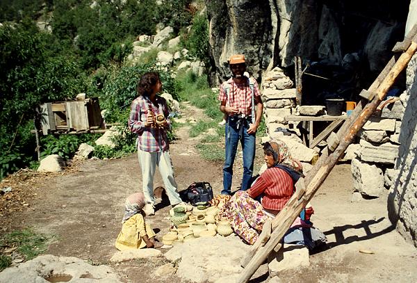 Cueva del Chino, 1989.Copyright Geo-Mexico; all rights reserved.