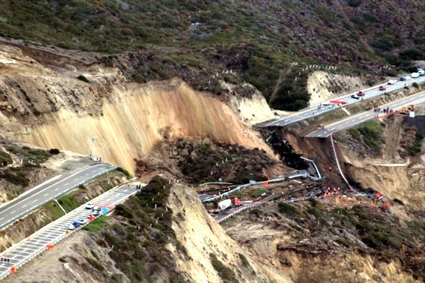 tijuana-ensenada road collapse
